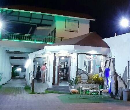 Hostal Gualingo Otel Santa Rosa  Dış mekan fotoğraf
