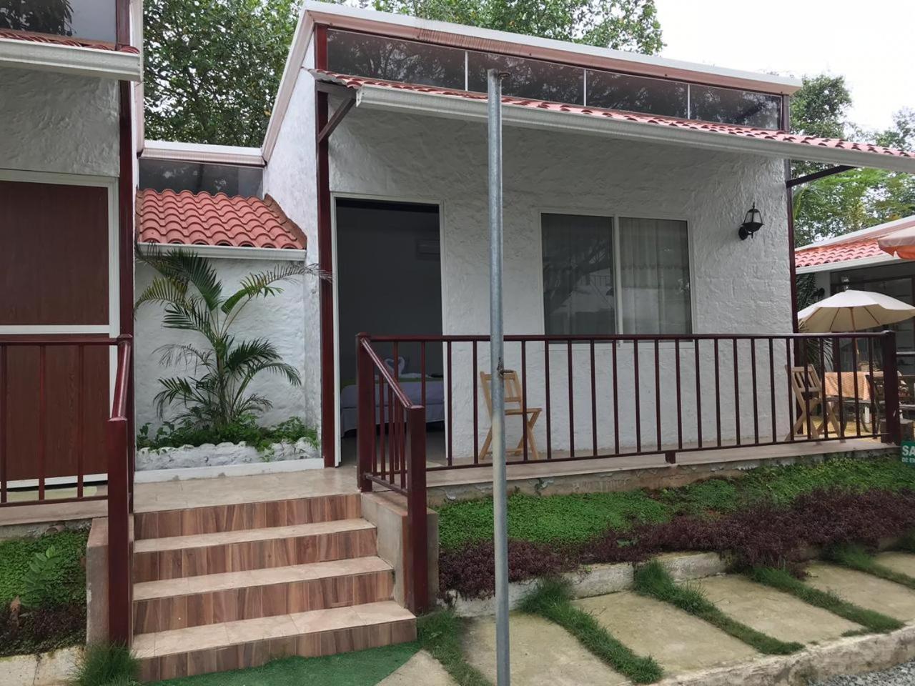 Hostal Gualingo Otel Santa Rosa  Oda fotoğraf