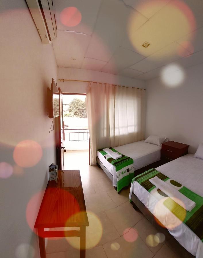 Hostal Gualingo Otel Santa Rosa  Dış mekan fotoğraf